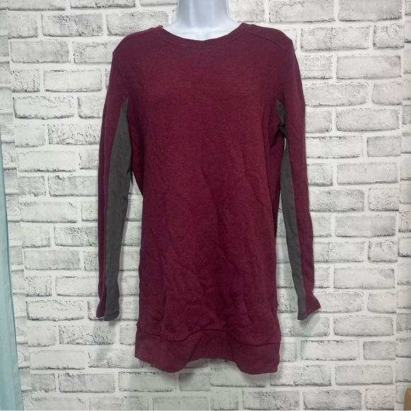 ALO Yoga Tops - Alo Yoga Two Tone Maroon Pull Over Tunic Top Petite Small